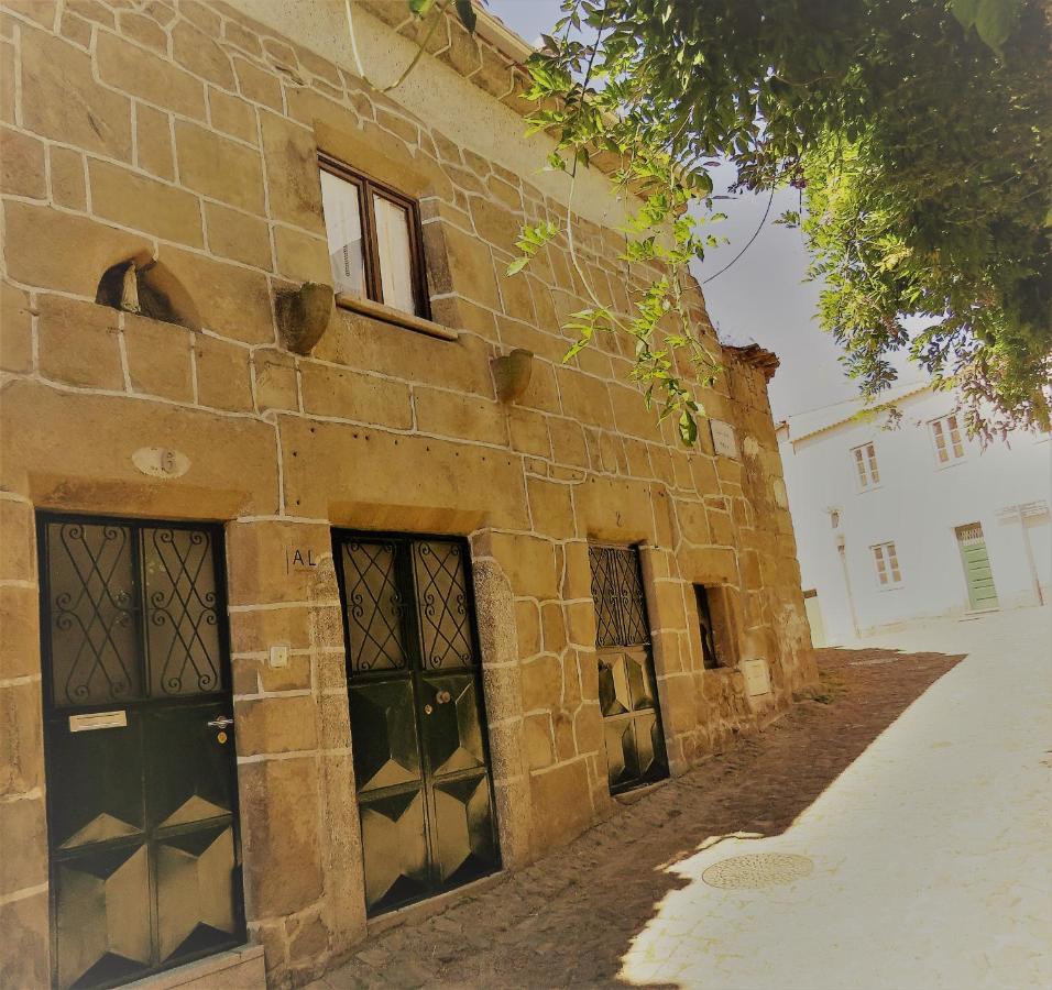 Casa Porta De Santiago * Pinhel